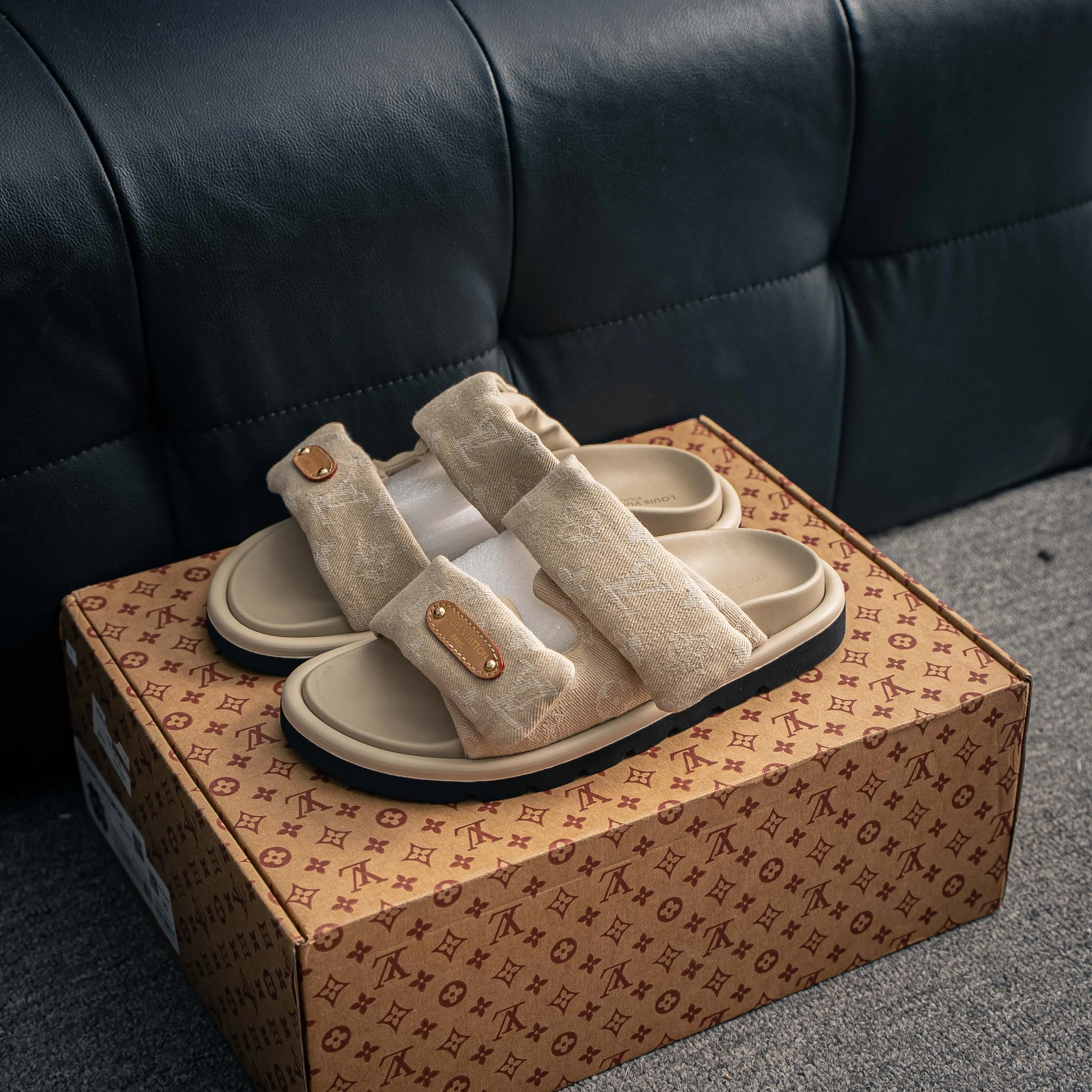 # LOUIS VUITTON ｜ 2026ss /Takashi Murakami x LOUIS VUITTON Sandals 。